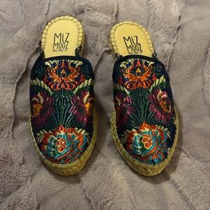 Miz Mooz flats. New